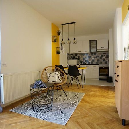 Sunny Place Novi Sad Luaran gambar